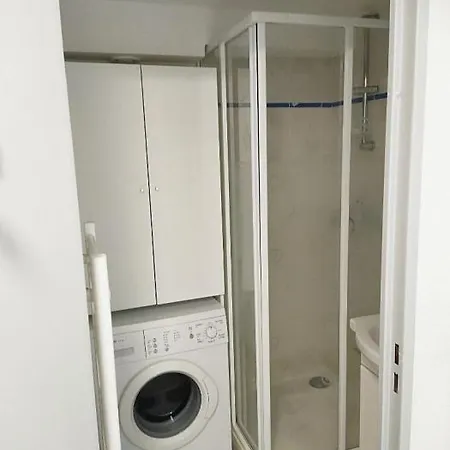 Vue D'or Les Pieds Dans L'eau *