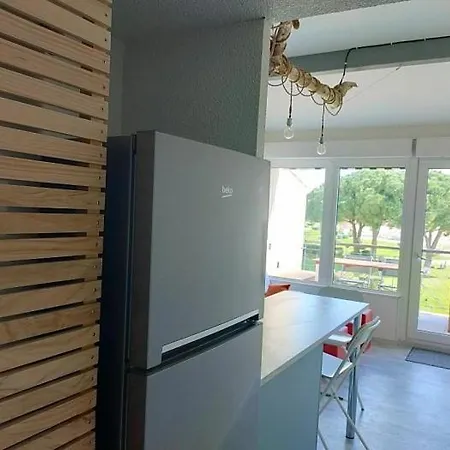 Vue D'or Les Pieds Dans L'eau * La Londe-les-Maures